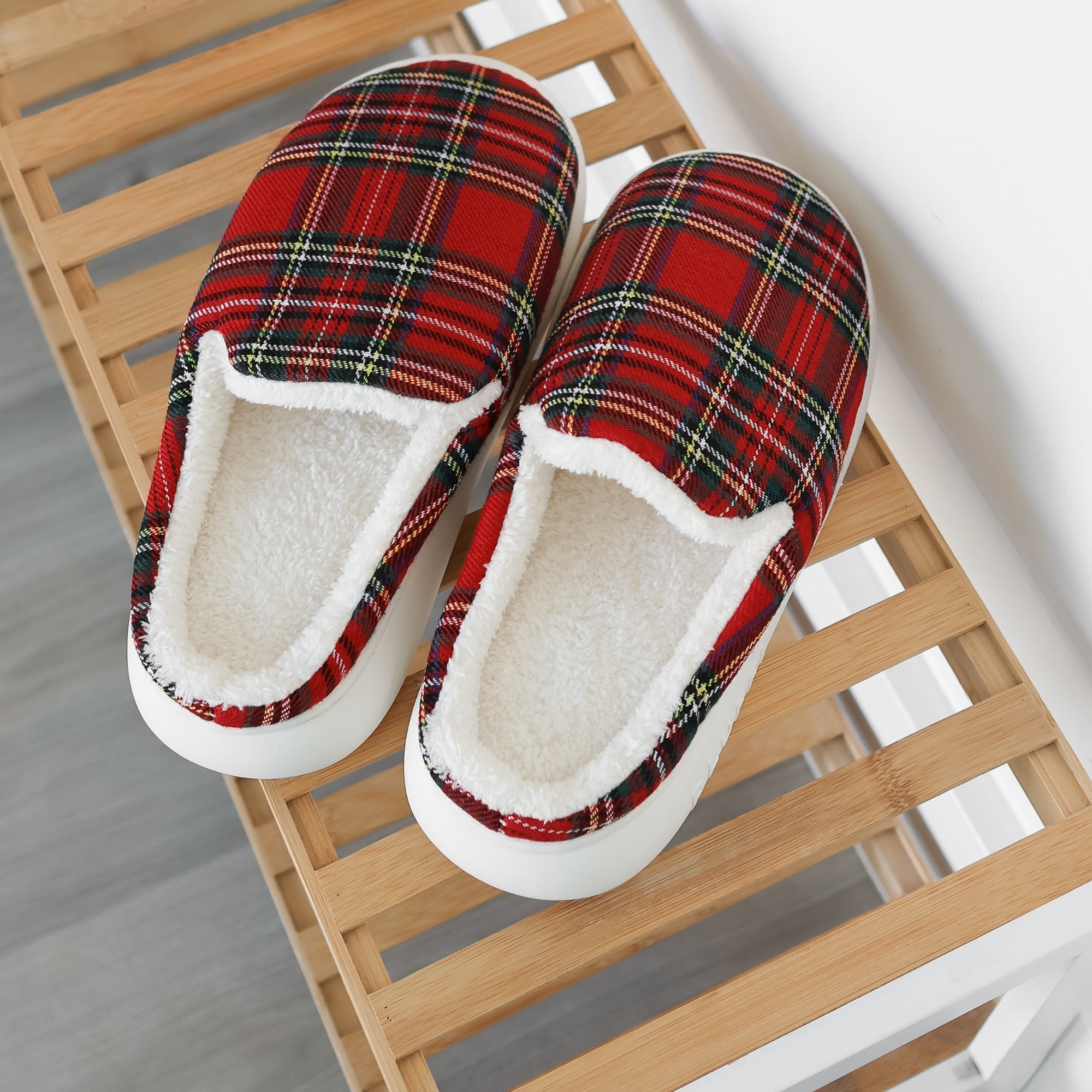 Pluffi Slippers – Plaid Edition