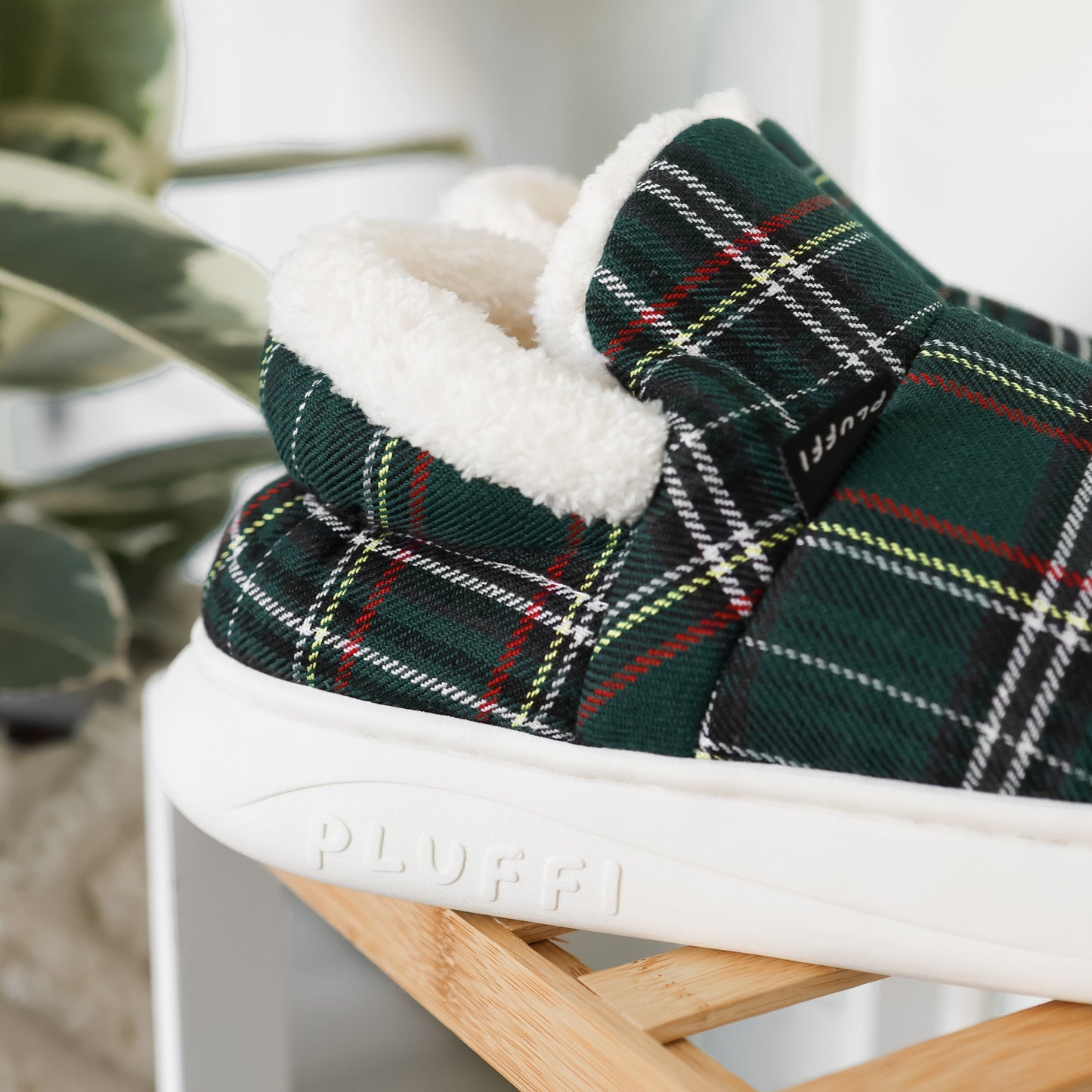 Pluffi Slippers – Plaid Edition
