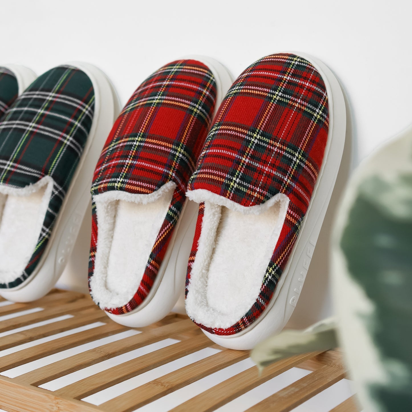 Pluffi Slippers – Plaid Edition