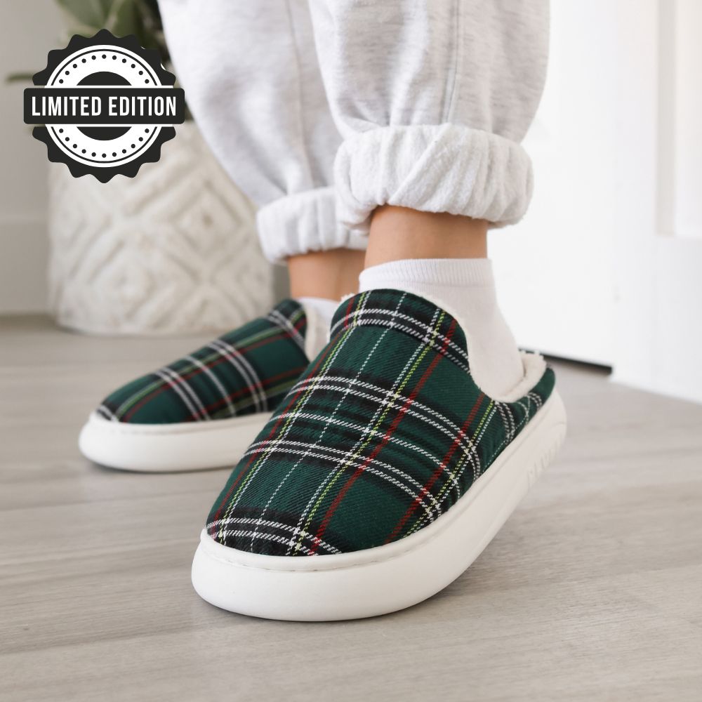Pluffi Slippers – Plaid Edition